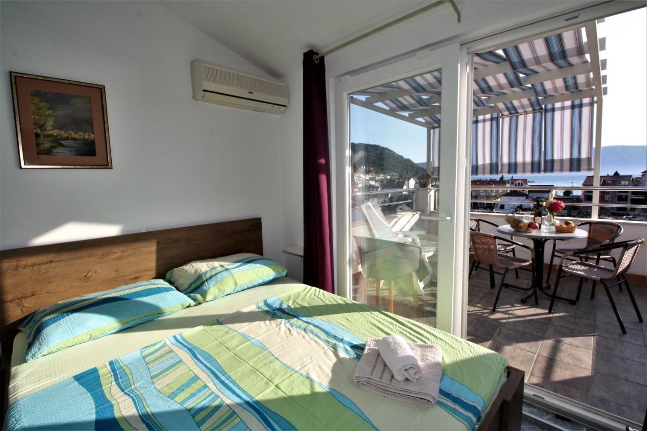 Villa Delta Apartments Blace Buitenkant foto